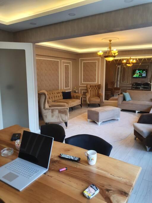 Muekemmel Konumda Luex Family Concept Daire Apartment ซิวาส ภายนอก รูปภาพ